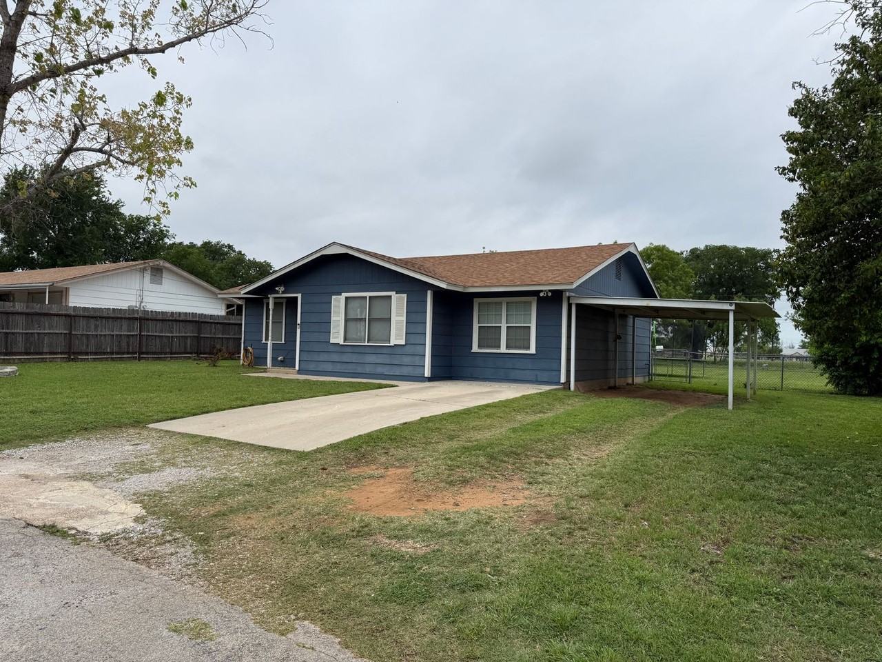 2403 Avenue D - Photo 2 of 47