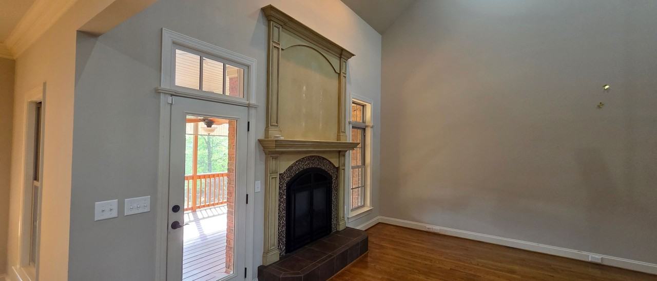 323 Hilly Creek Ln - Photo 6 of 50