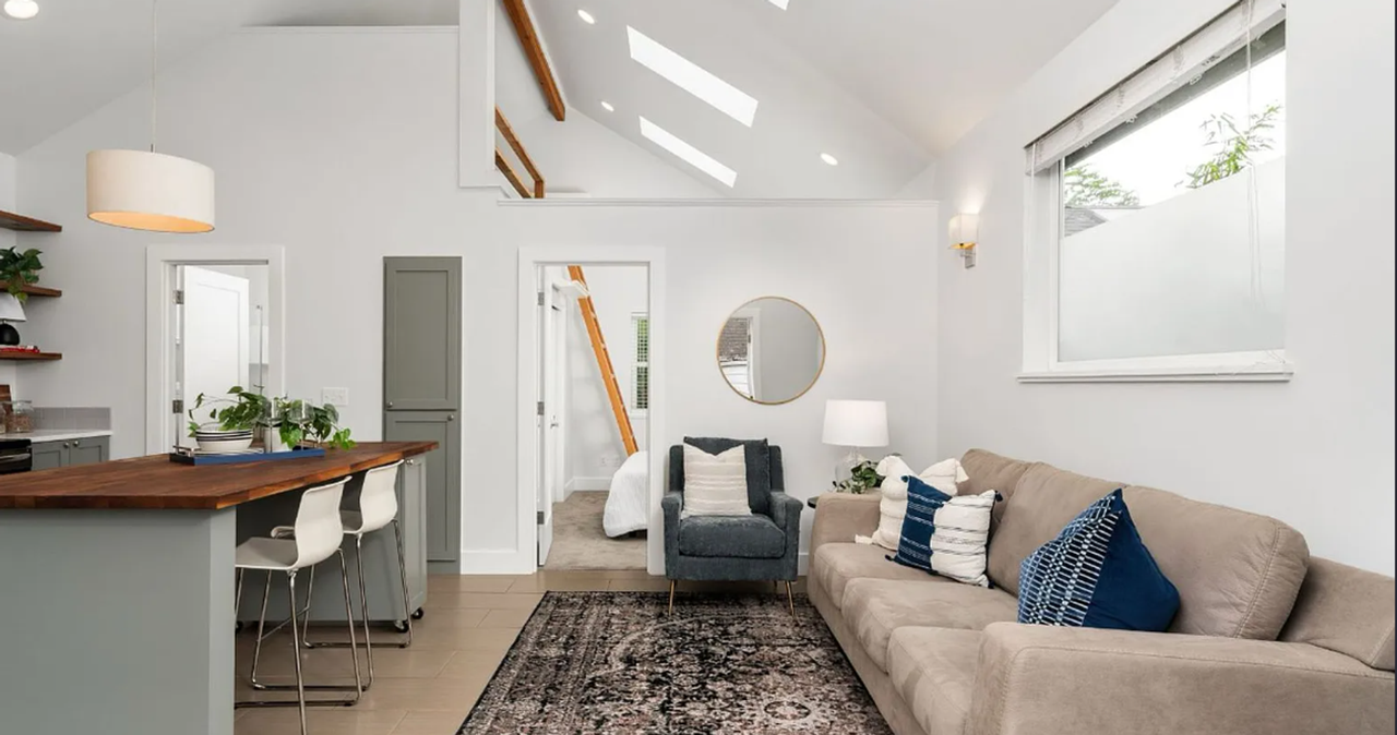 1644 N Alberta St #B - Photo 4 of 9