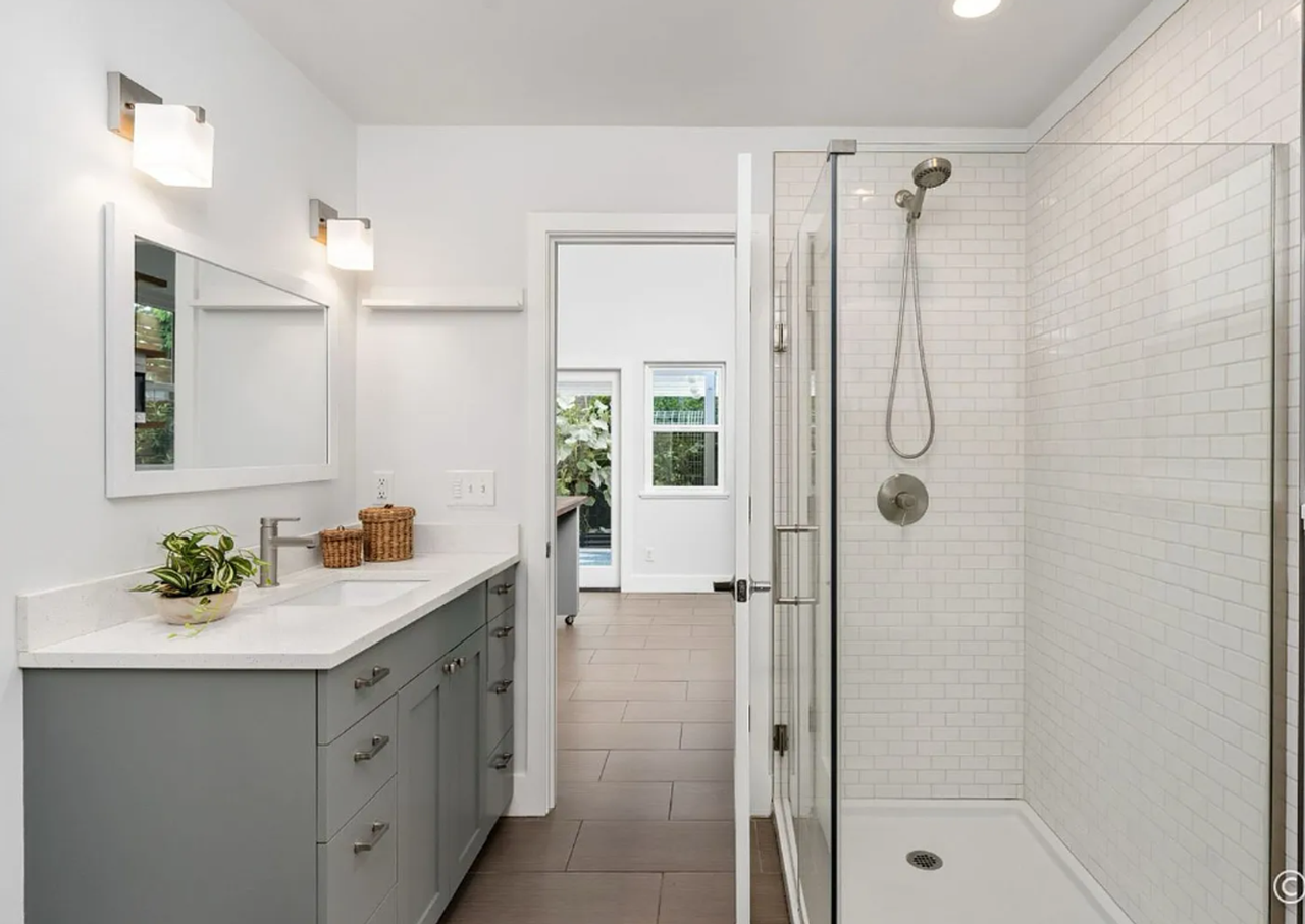 1644 N Alberta St #B - Photo 7 of 9