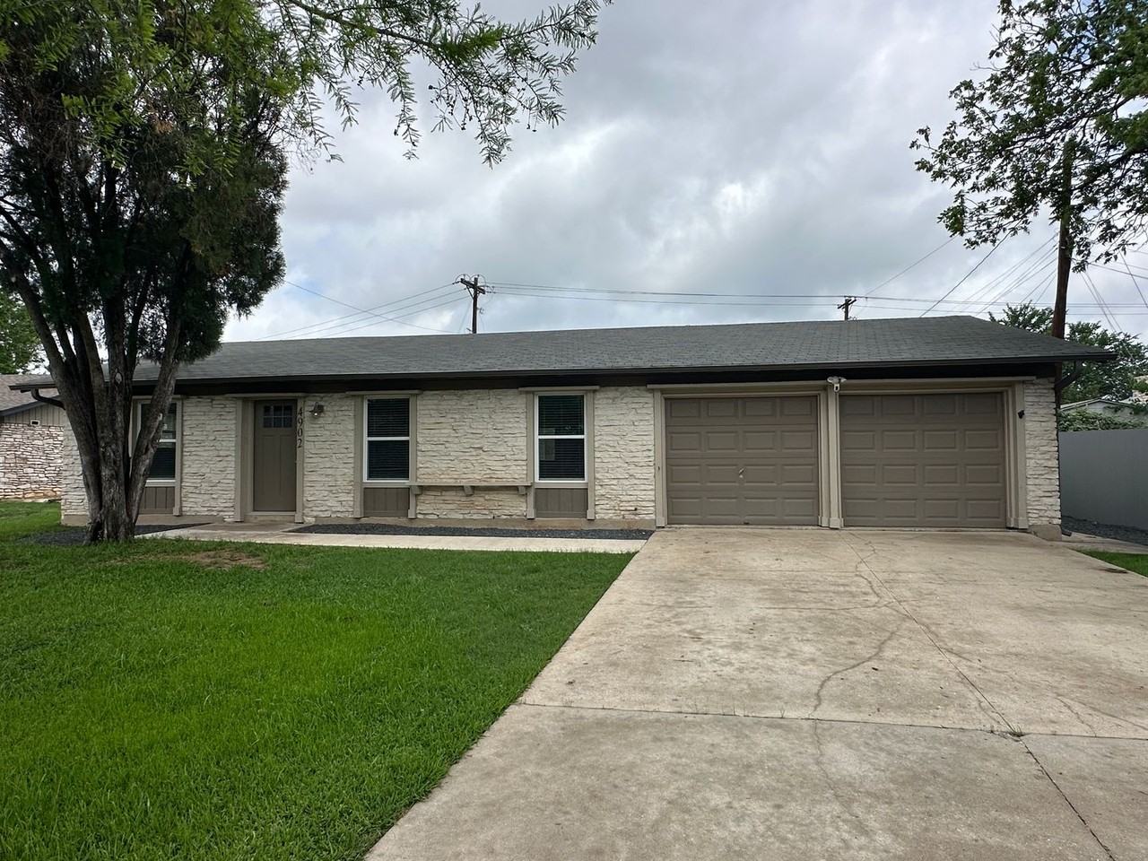 4902 Winding Trl - Photo 2 of 21