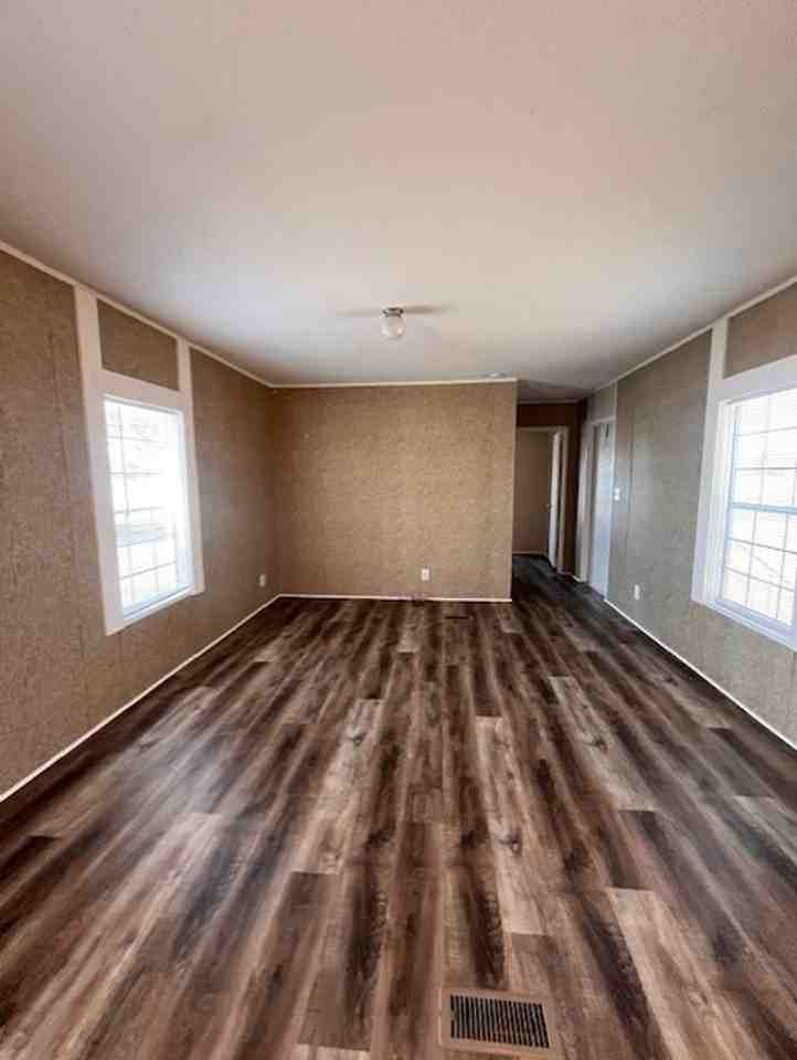 3685 Newsome Rd - Photo 5 of 13