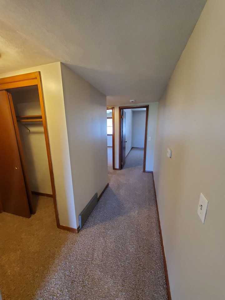 Cody Apartments BLDG C - Photo 5 of 22