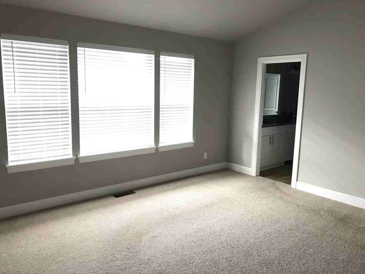 3439 W Antler Ave - Photo 5 of 15