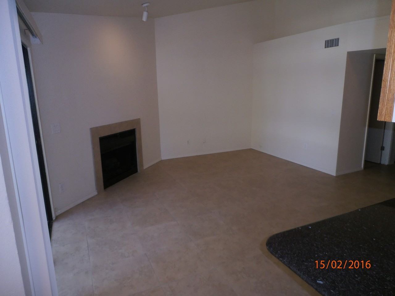 1706 W Park Wood Ln - Photo 4 of 17