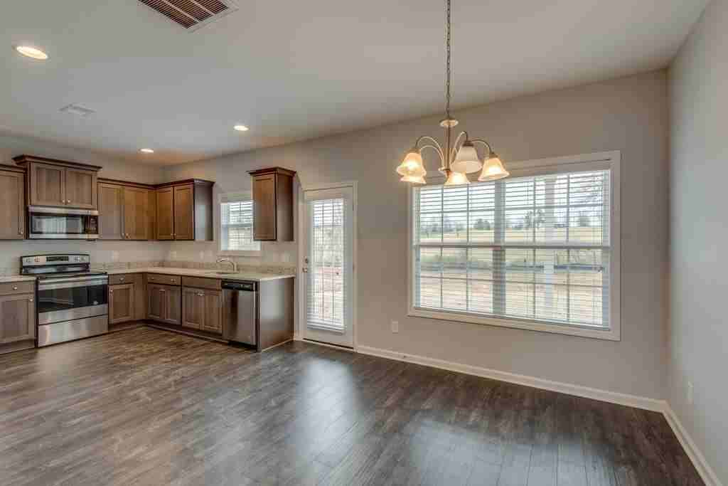 7409 Marisa Way - Photo 5 of 26