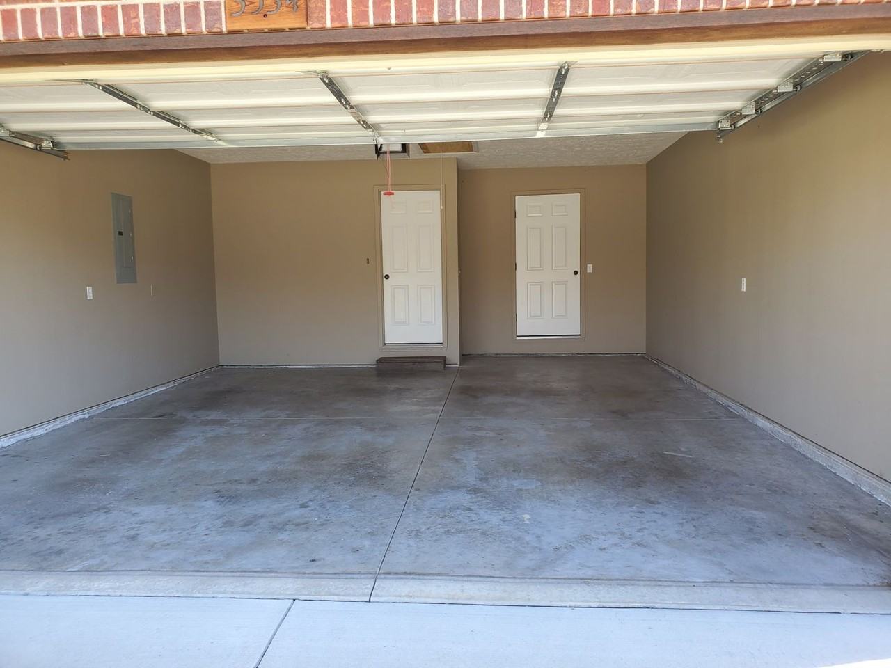 3534 S Juniper Ave - Photo 2 of 15