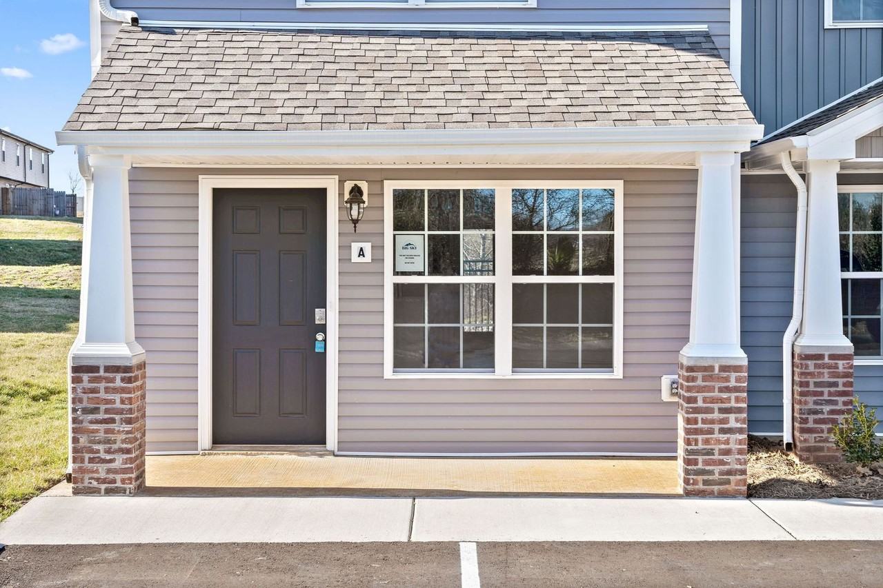 955 Big Sky Dr Apt A - Photo 3 of 30