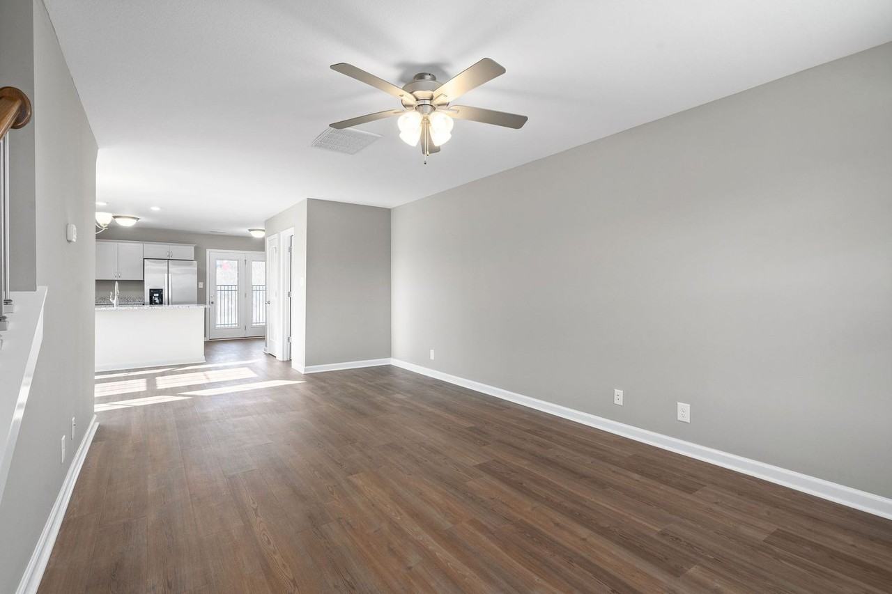 955 Big Sky Dr Apt A - Photo 6 of 30