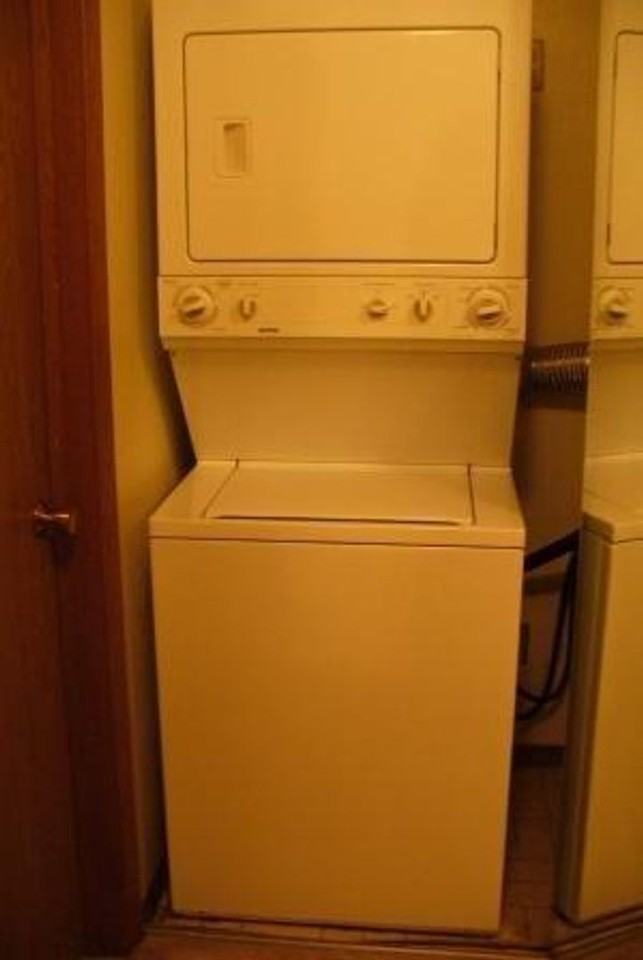 203 Ski Ct - Photo 2 of 15