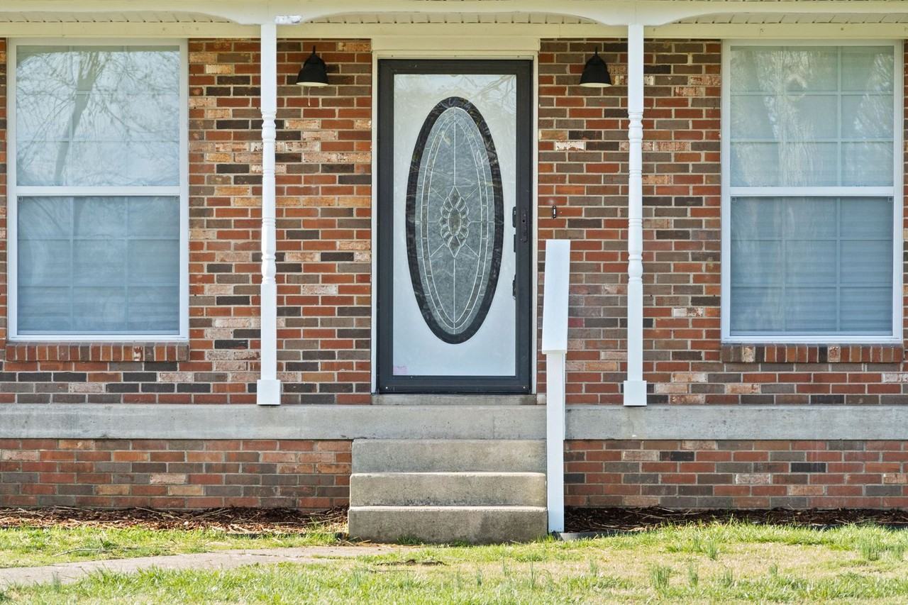 110 Rainbow St - Photo 4 of 33