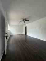 featured image of 913 Kern Rd