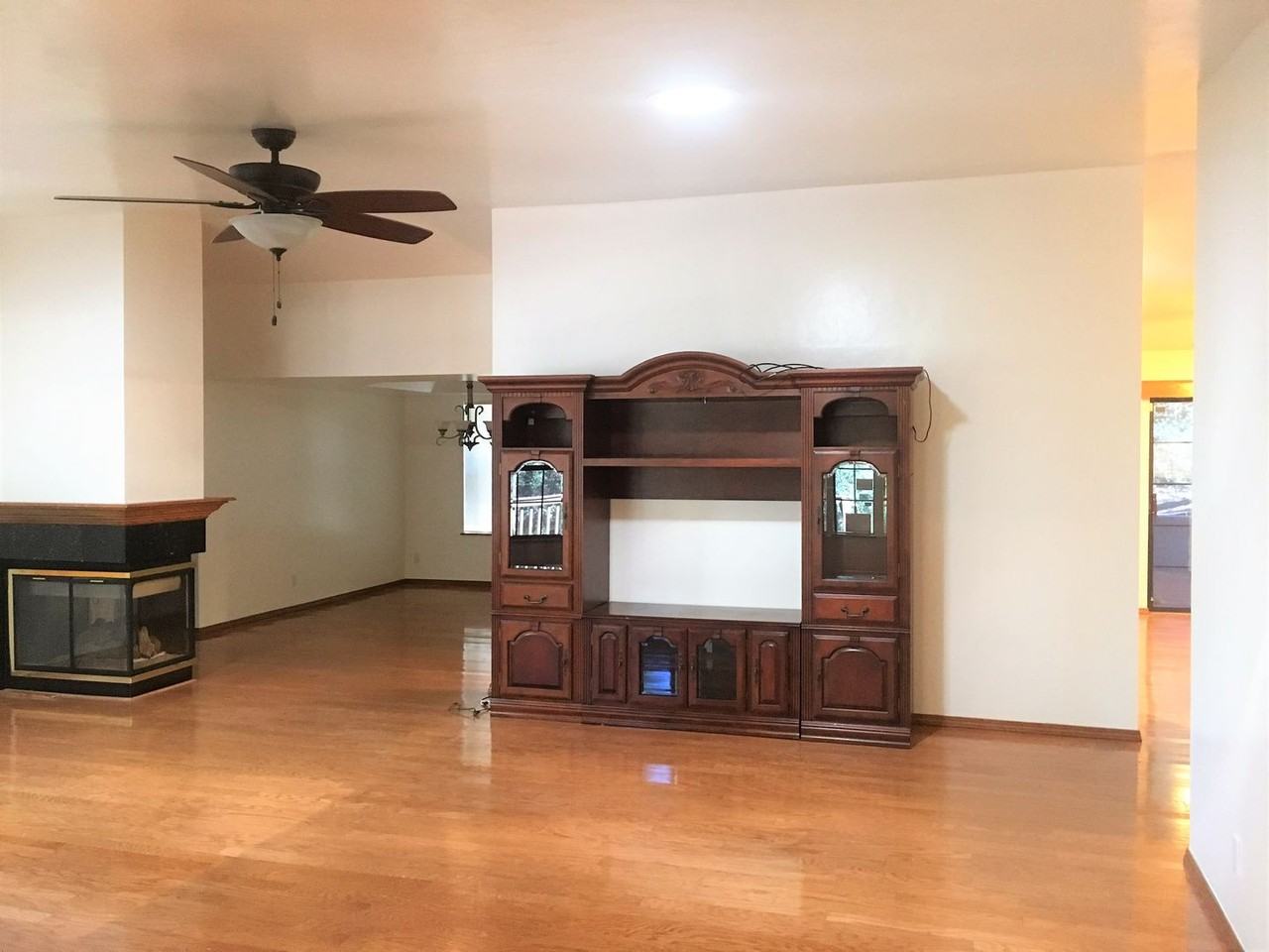 1095 Timber Point Cir - Photo 5 of 14