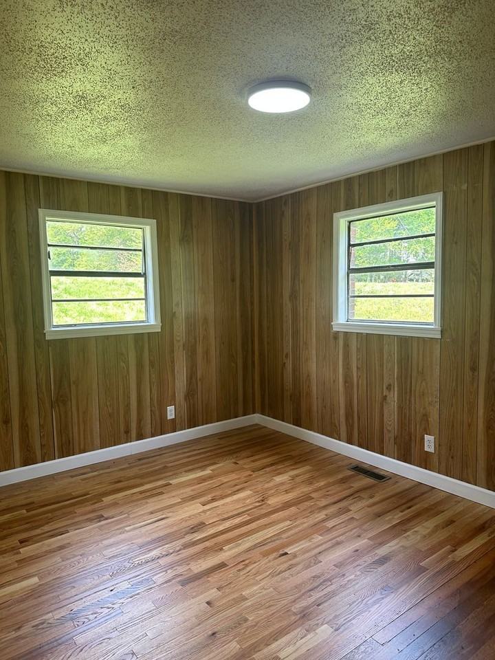 4425 Carver School Rd - Photo 5 of 7