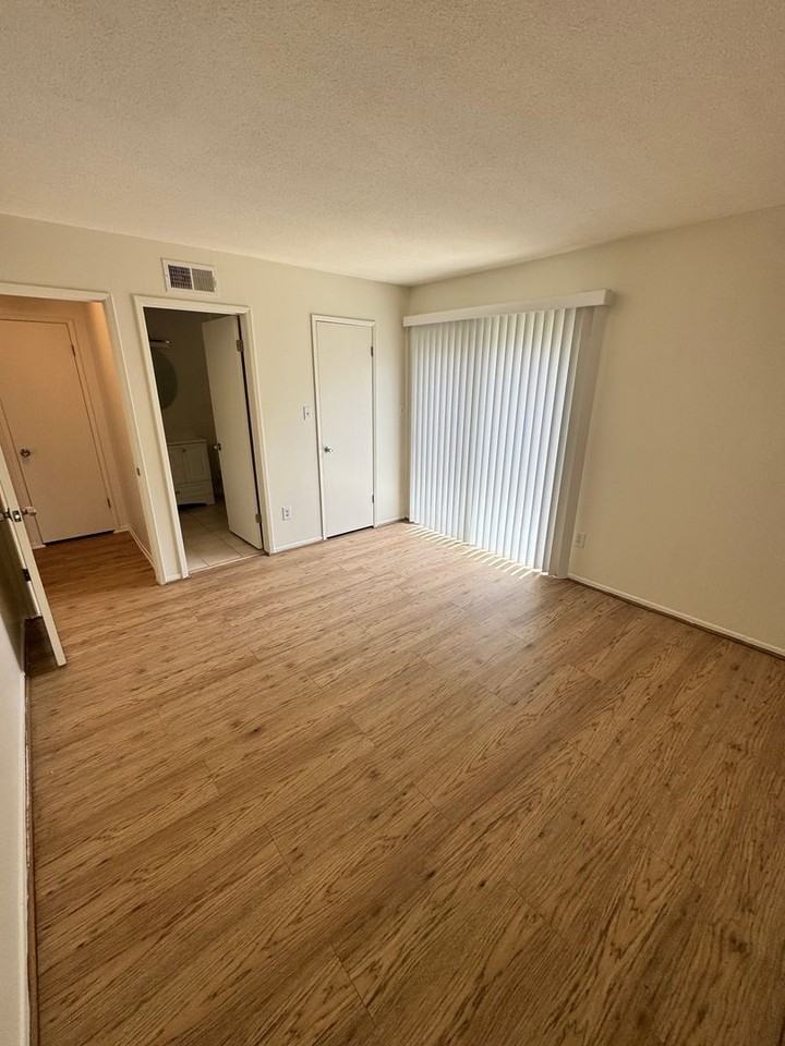 2210 2210 & 2212 E. Avalon Ave. - Photo 5 of 14