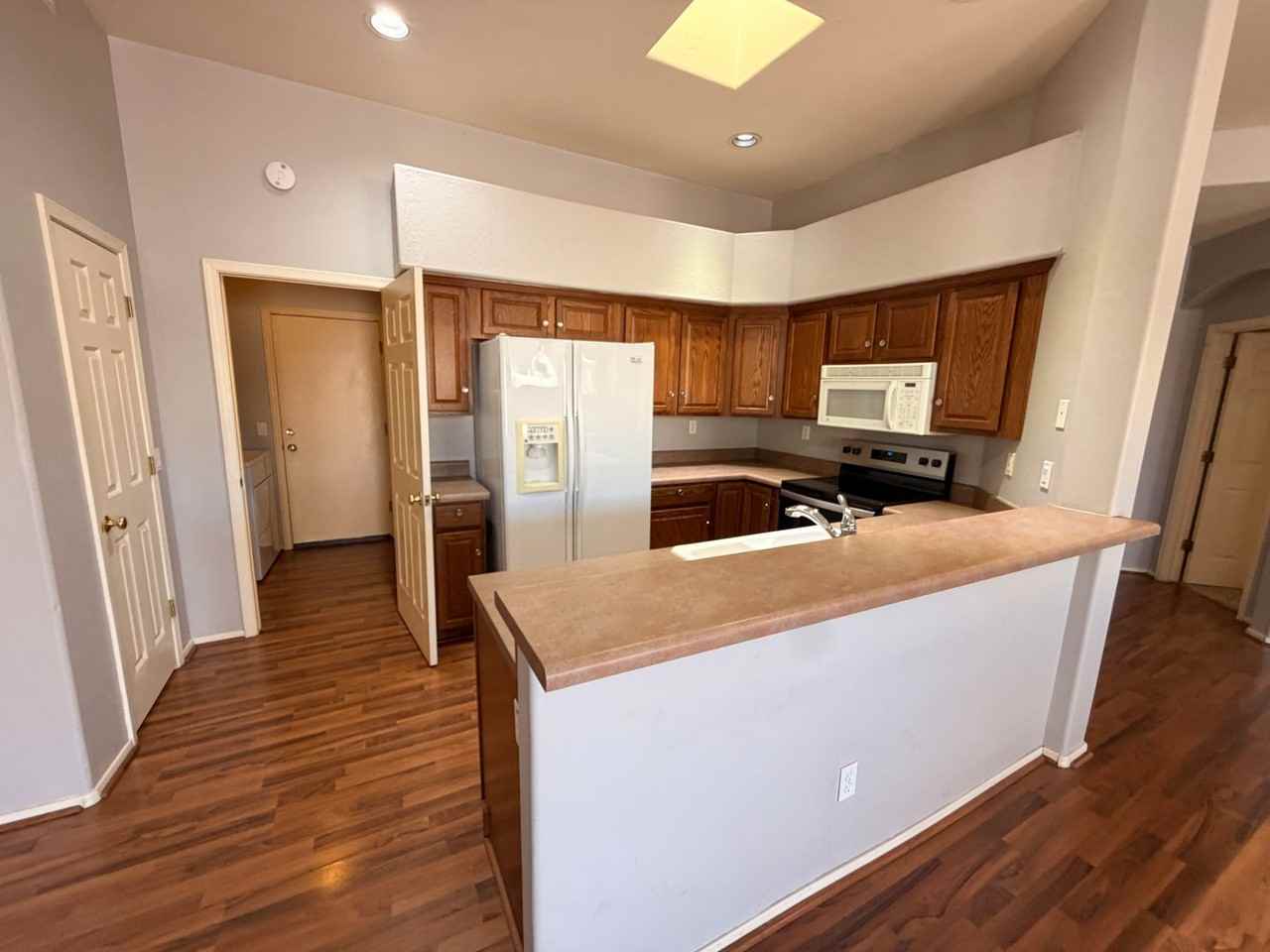 6348 W Pontiac Dr - Photo 6 of 20