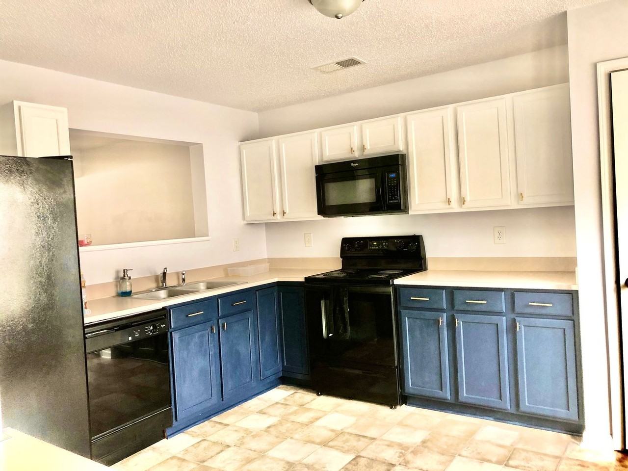 9511 Brackenview Ct - Photo 7 of 17