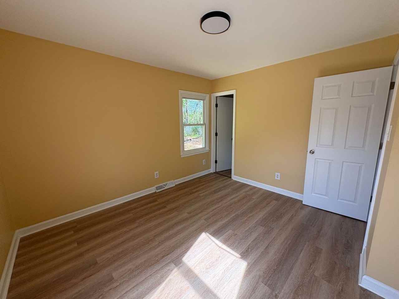 800 Carrington Dr - Photo 4 of 8