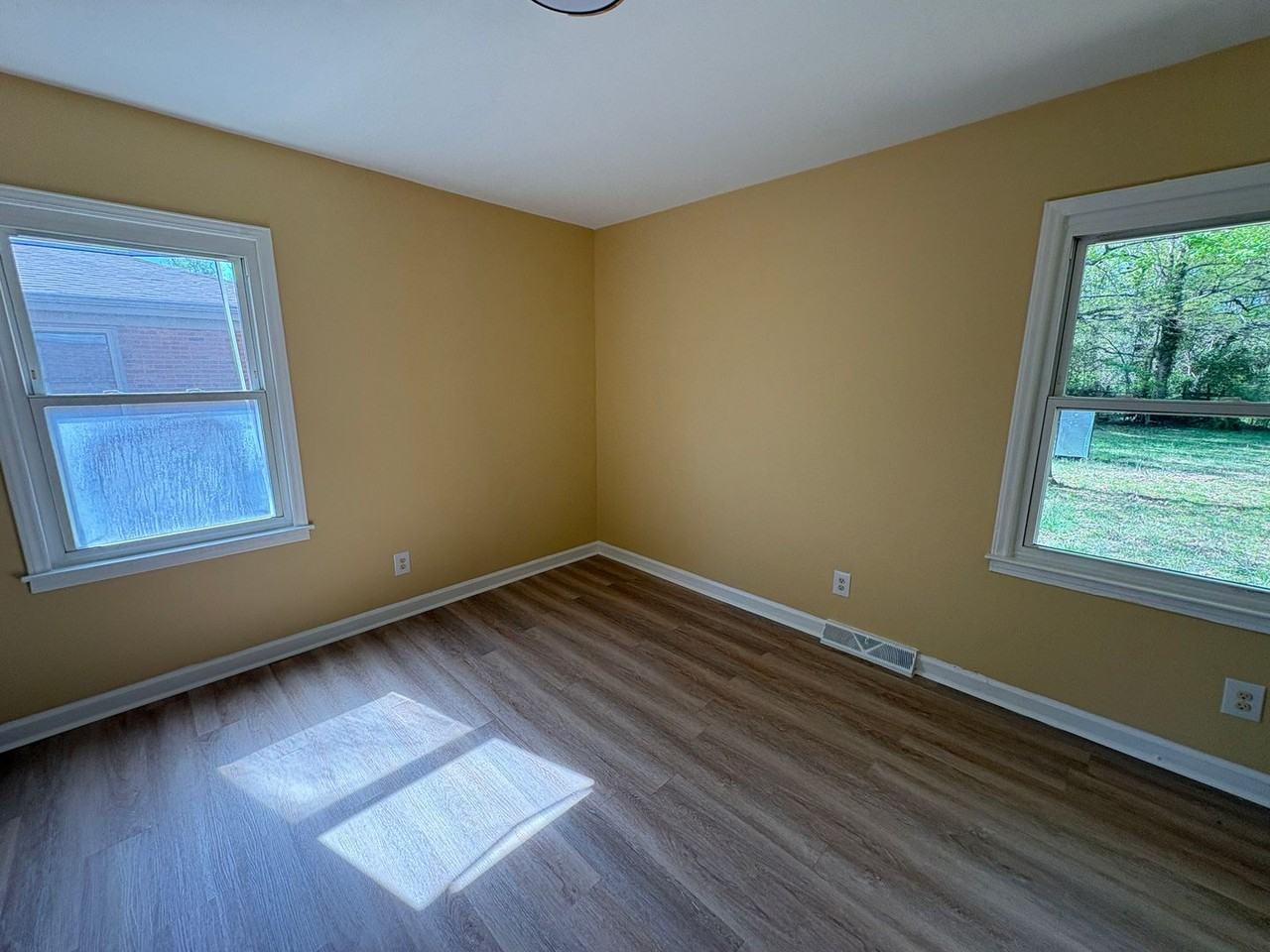 800 Carrington Dr - Photo 5 of 8