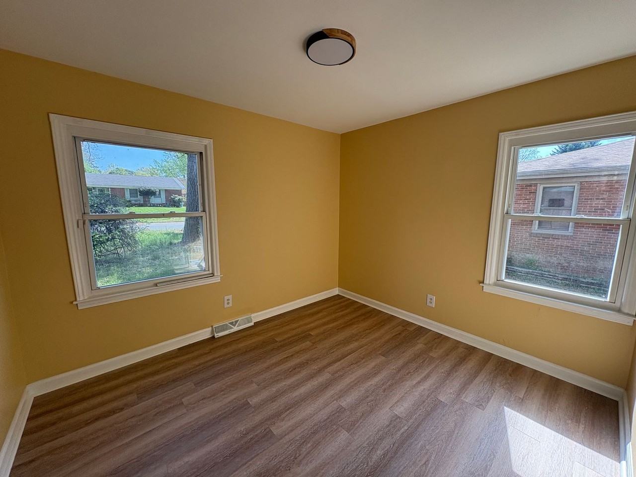 800 Carrington Dr - Photo 6 of 8