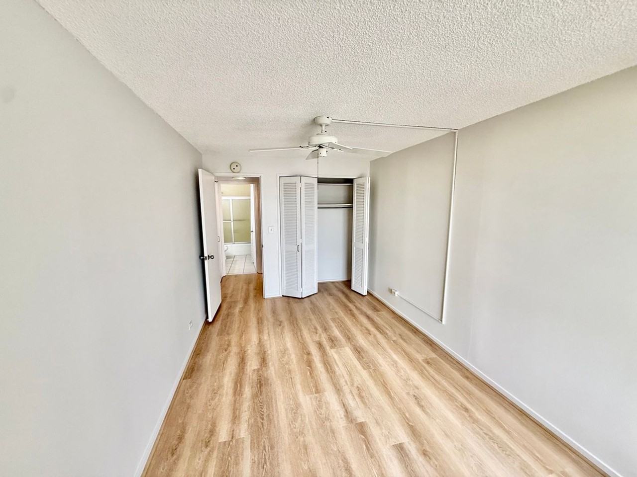 1350 Ala Moana Blvd #2406 - Photo 6 of 22