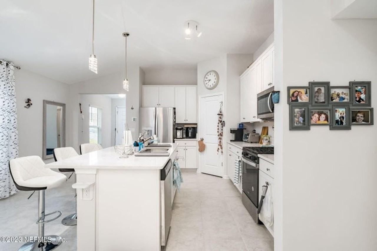 581 Meadow Ridge Dr - Photo 6 of 25