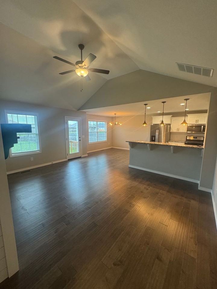 5635 W Mangrove St - Photo 5 of 19