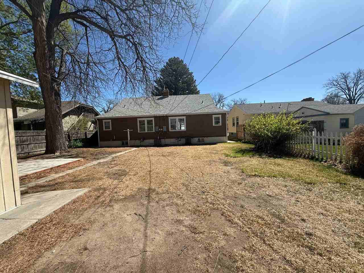 2404 Avenue A - Photo 2 of 18