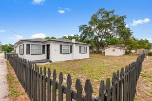 201 N Himes Ave - Photo 1 of 1