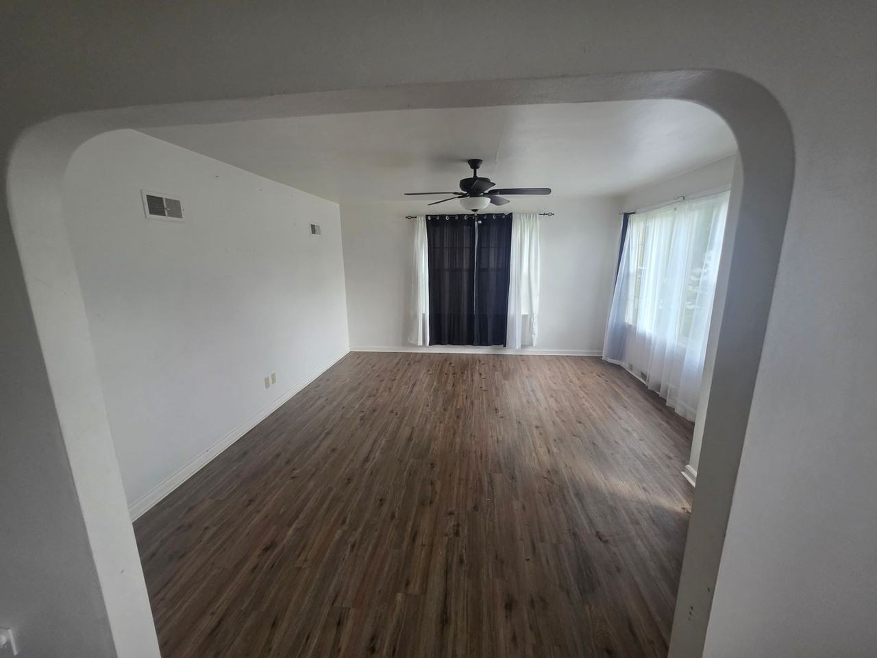 126 N 44th St - Photo 2 of 9