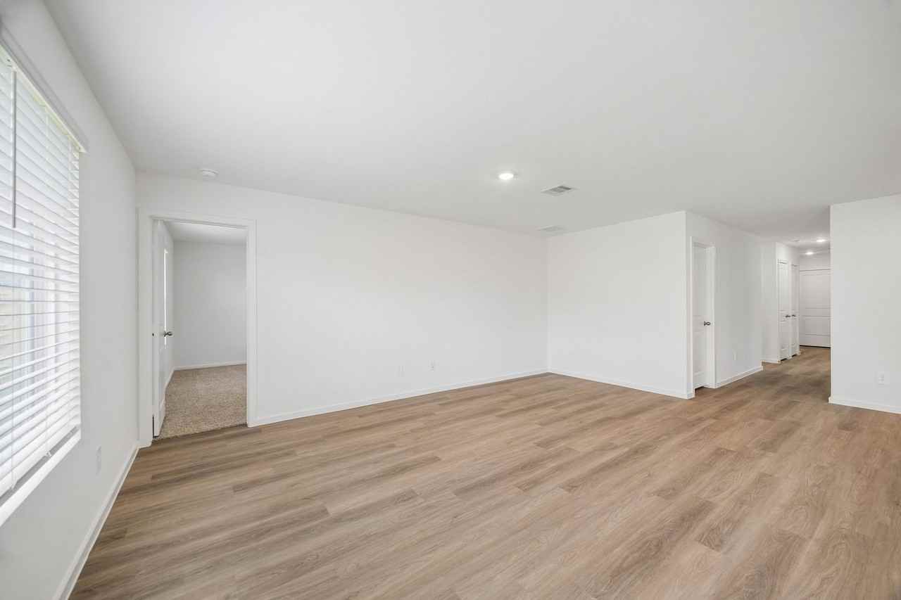 11822 Serenas Song Dr - Photo 3 of 26