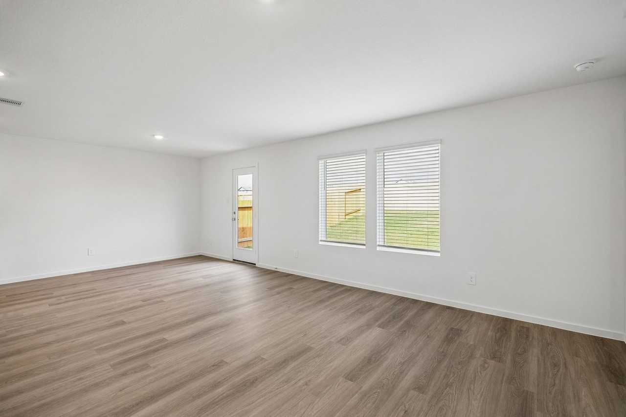 11822 Serenas Song Dr - Photo 6 of 26