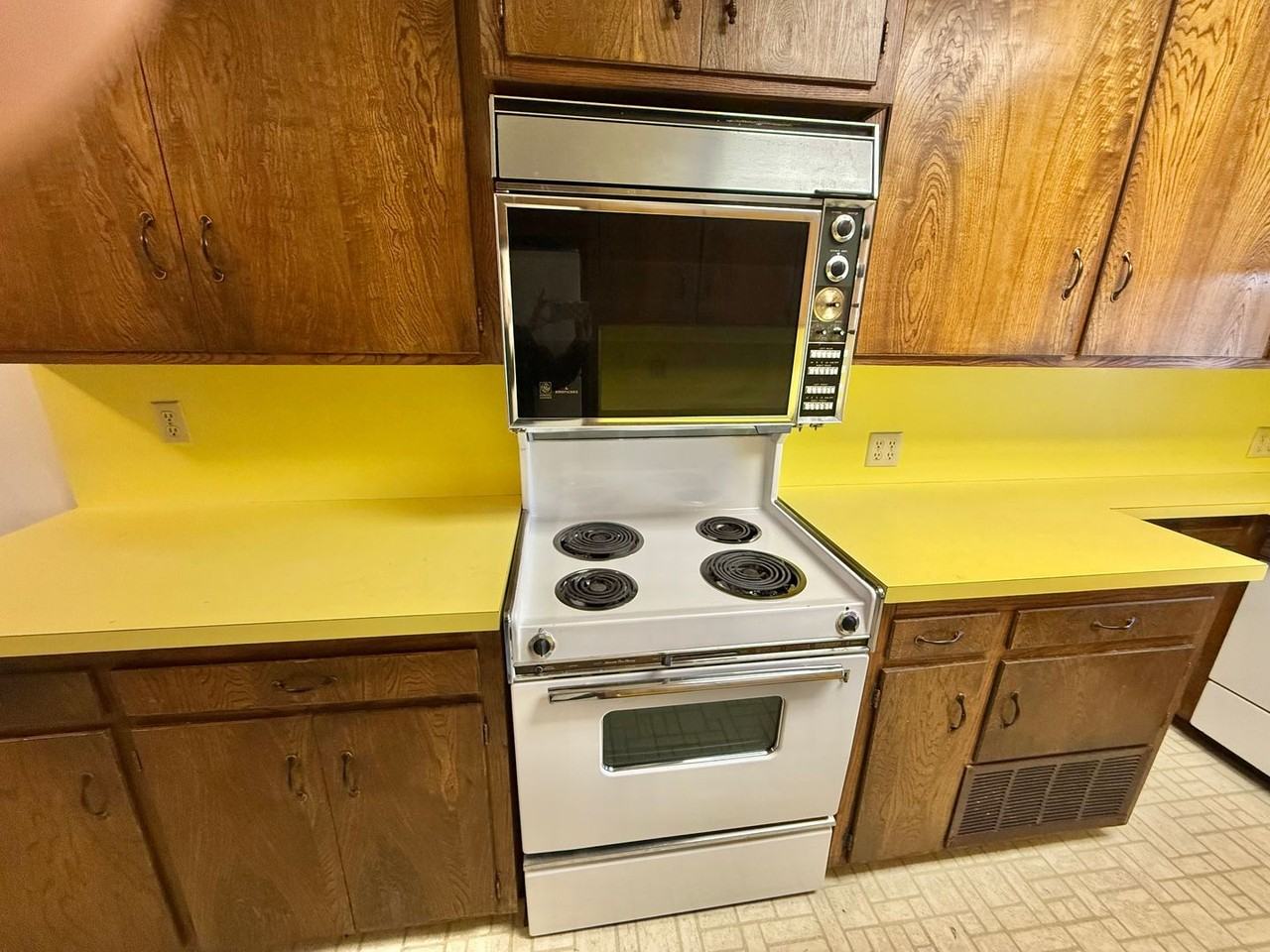 194 Wedgewood Ave - Photo 6 of 25