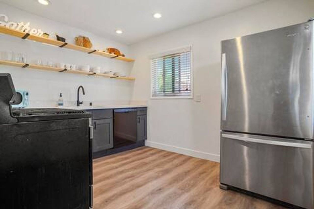 3366 A St - Photo 4 of 17