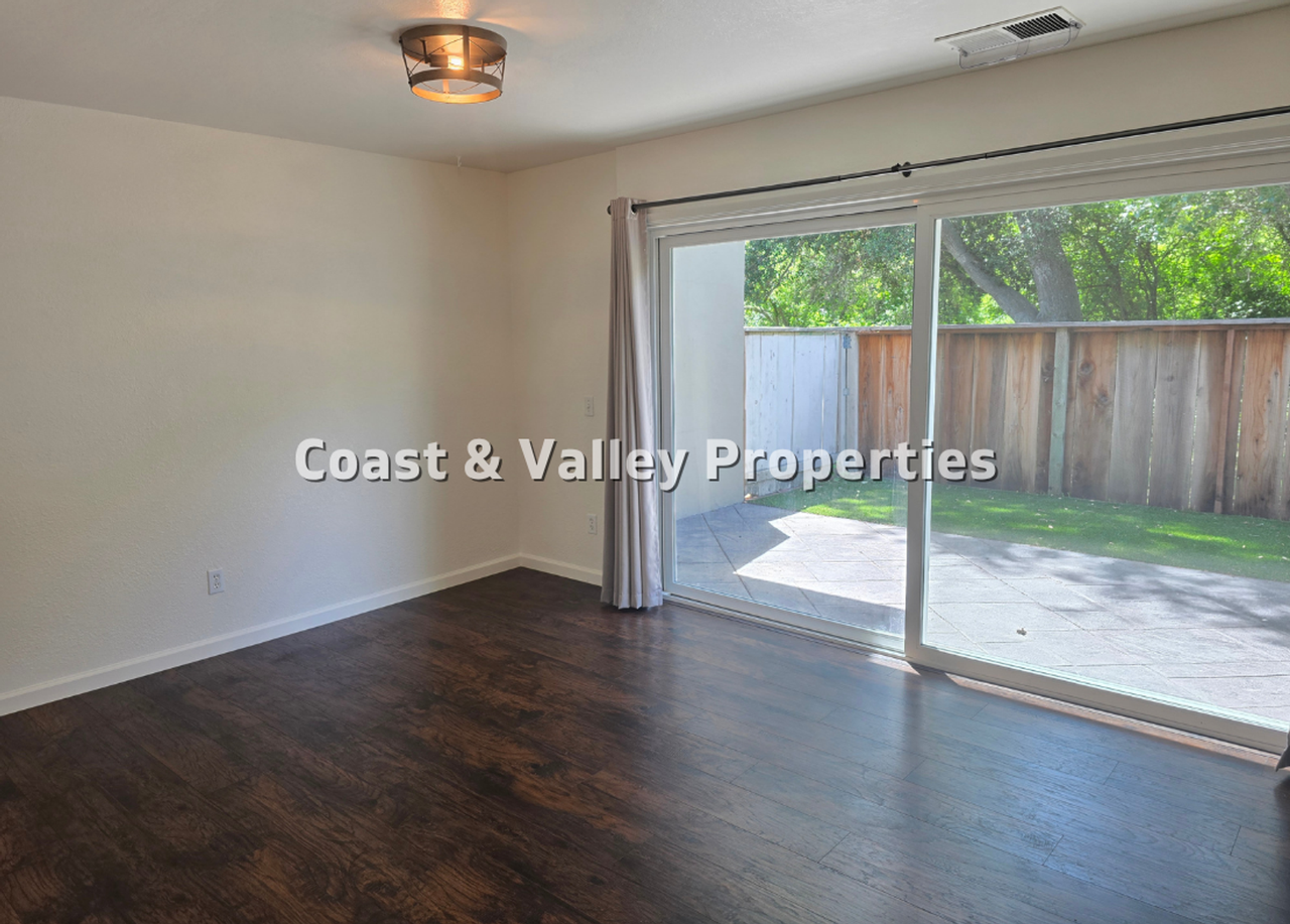 19223 Creekside Ln - Photo 7 of 22