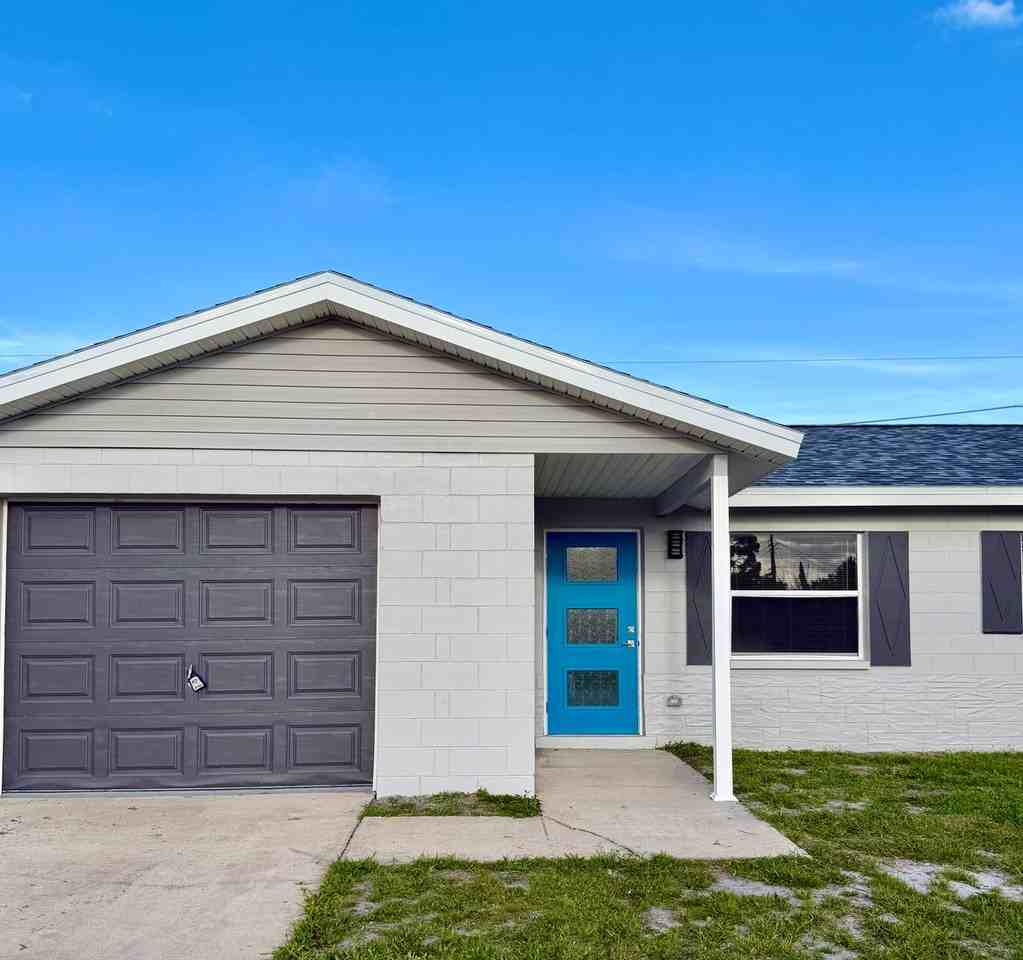 557 Chantilly Dr - Photo 3 of 50