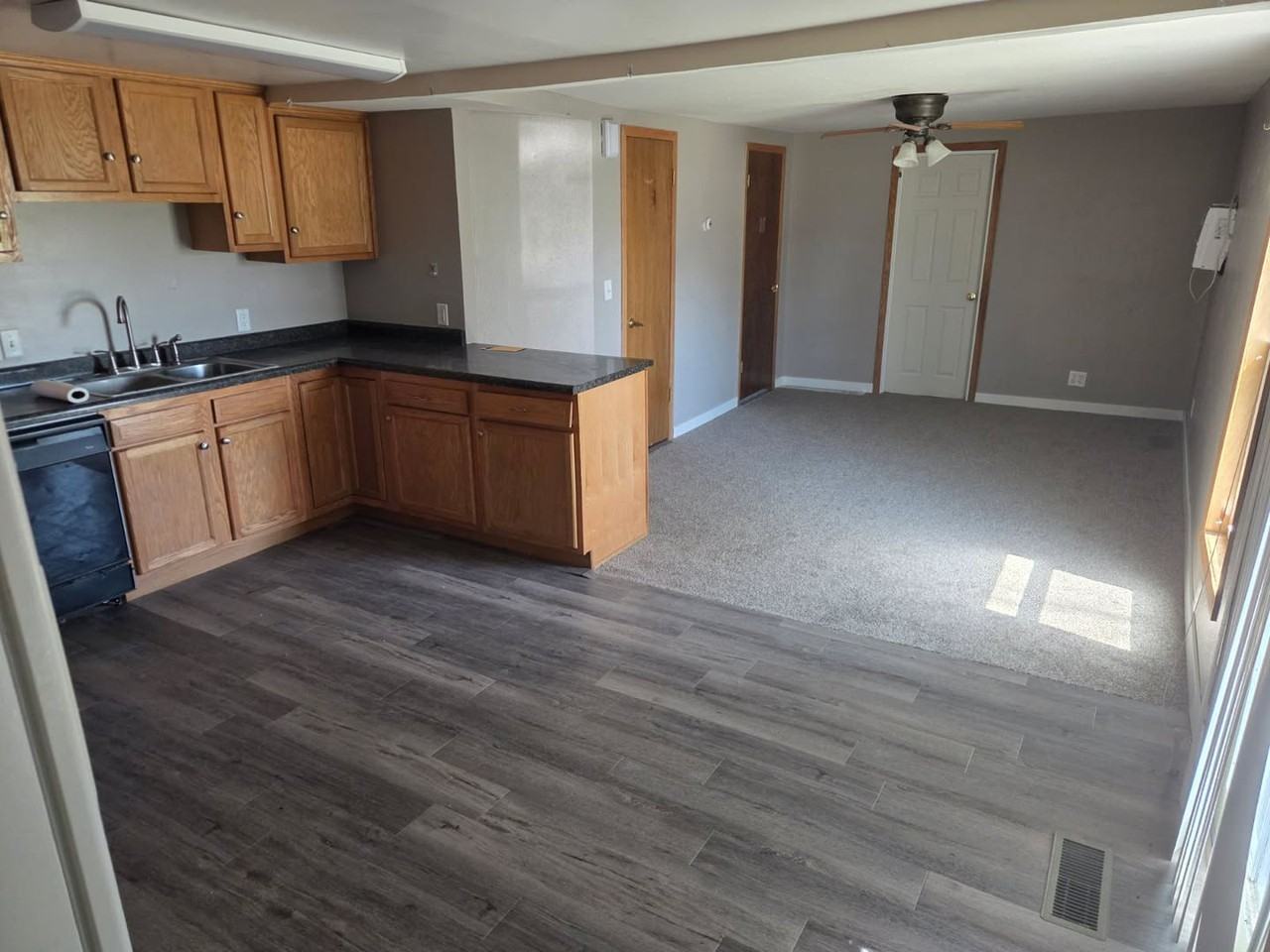 348 Minnie Ave - Photo 2 of 5