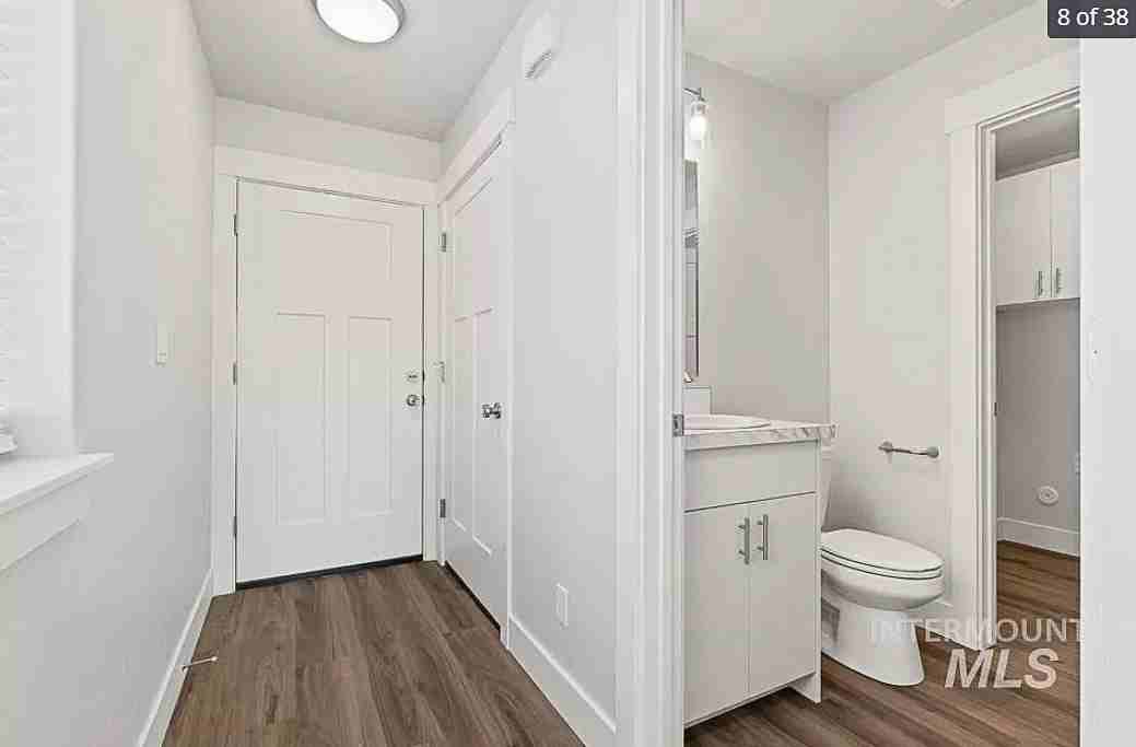 118 Holly Ave #B - Photo 2 of 38