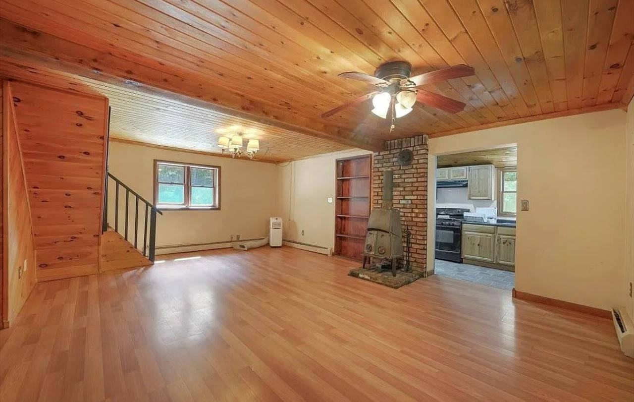 425 Old Dutch Hollow Rd - Photo 3 of 9