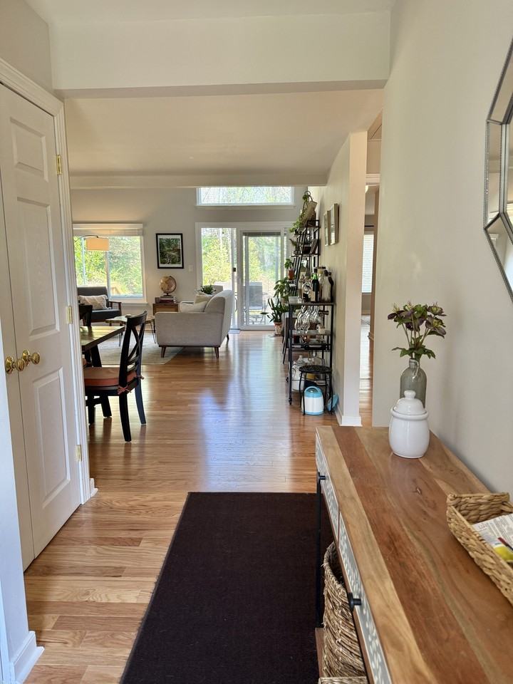 980 Sutton Ct #1 - Photo 4 of 30