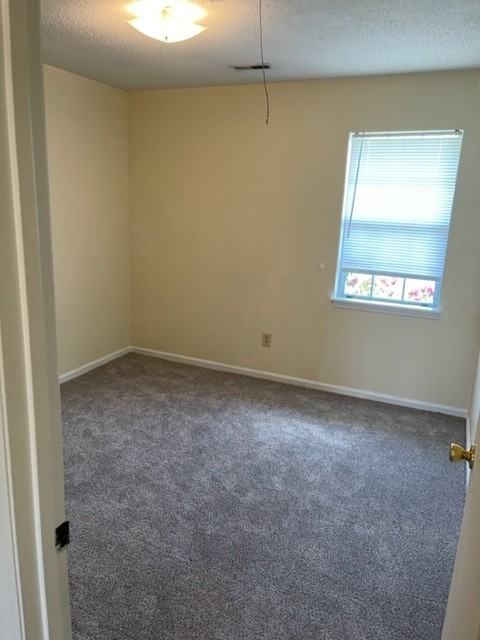 122 Witten Cir Apt C #1 - Photo 3 of 13