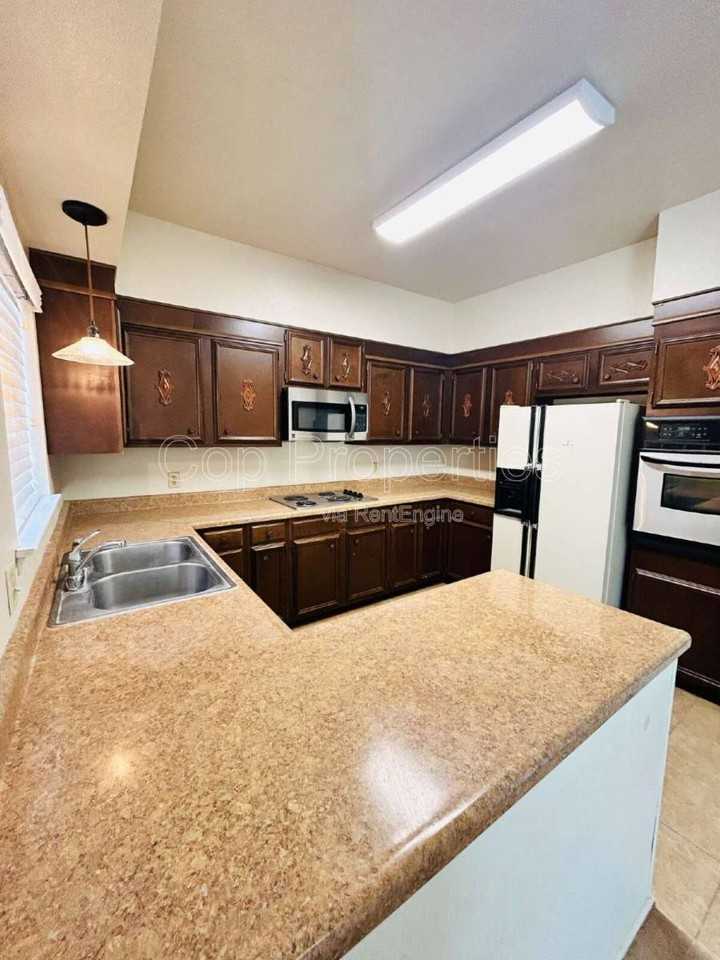 3678 Hidden Dr #1103 - Photo 5 of 10