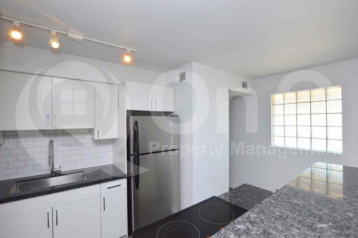 243 W Turney Ave #6 - Photo 4 of 10