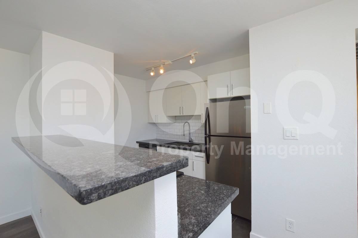 243 W Turney Ave #6 - Photo 5 of 10