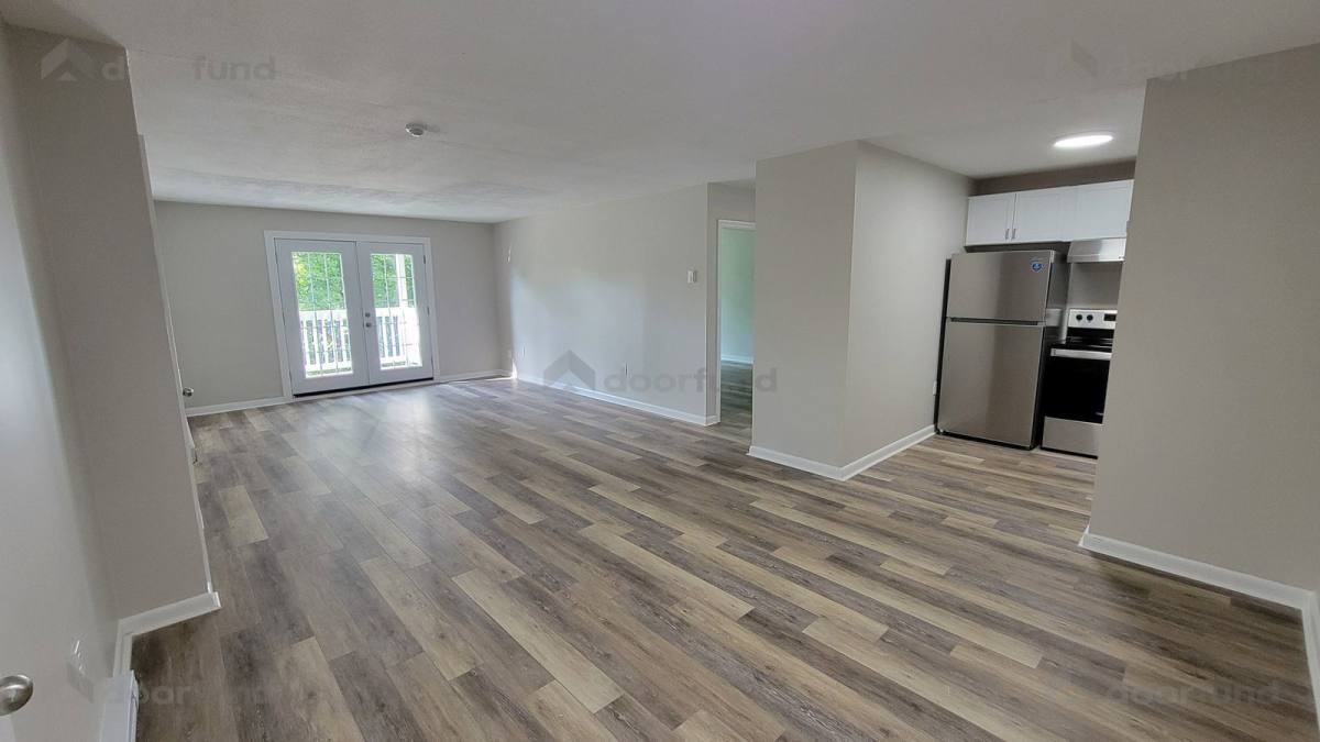 208 Columbus St #7
