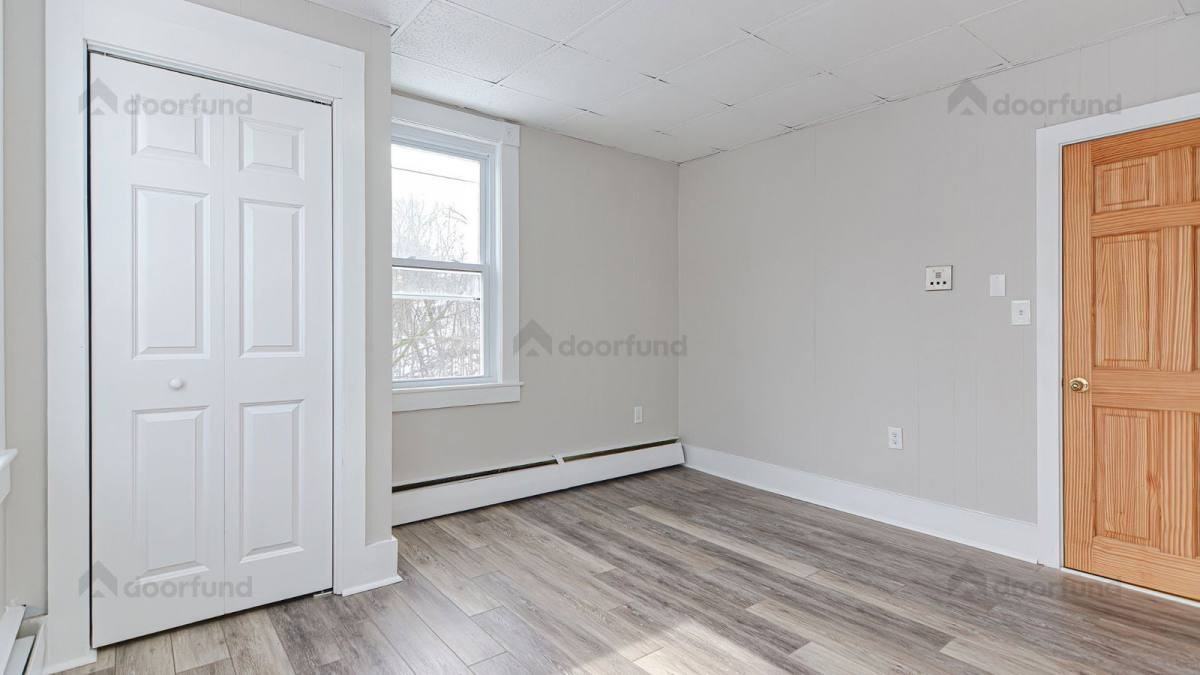 3 Main St #12 - Photo 4 of 10