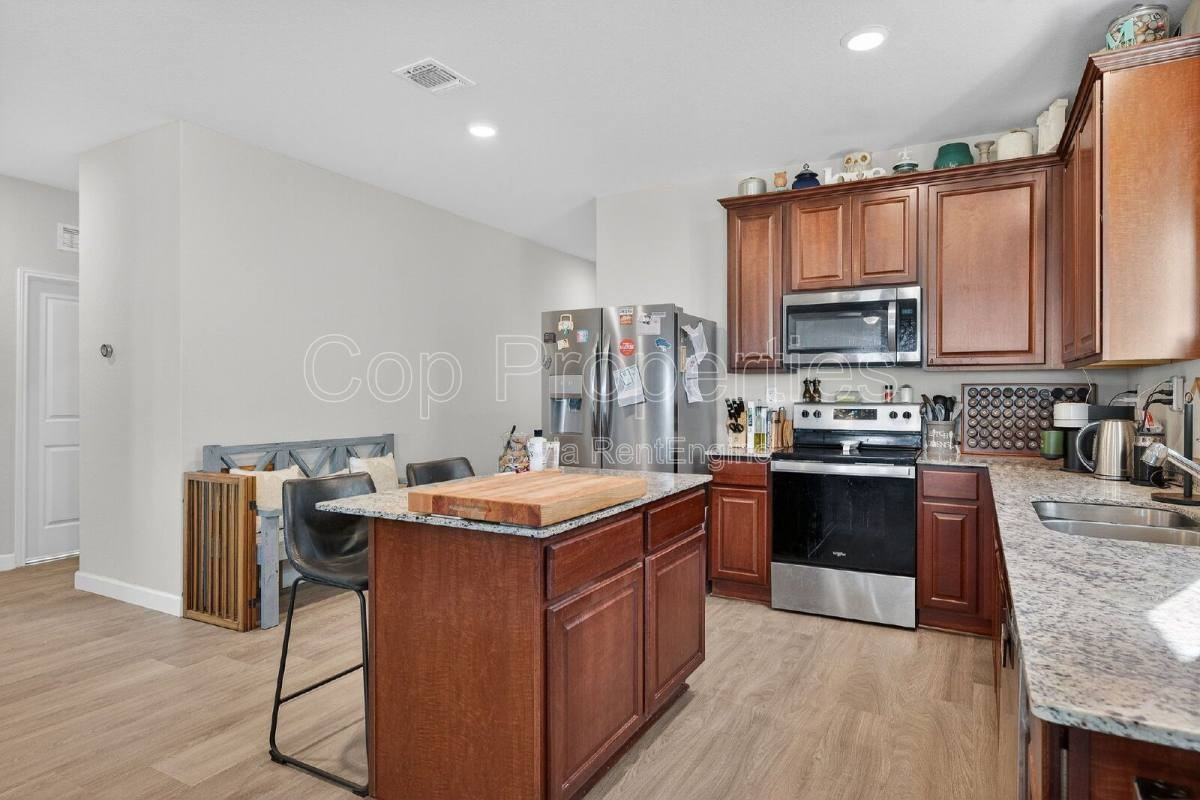 7001 Lions Park - Photo 6 of 10