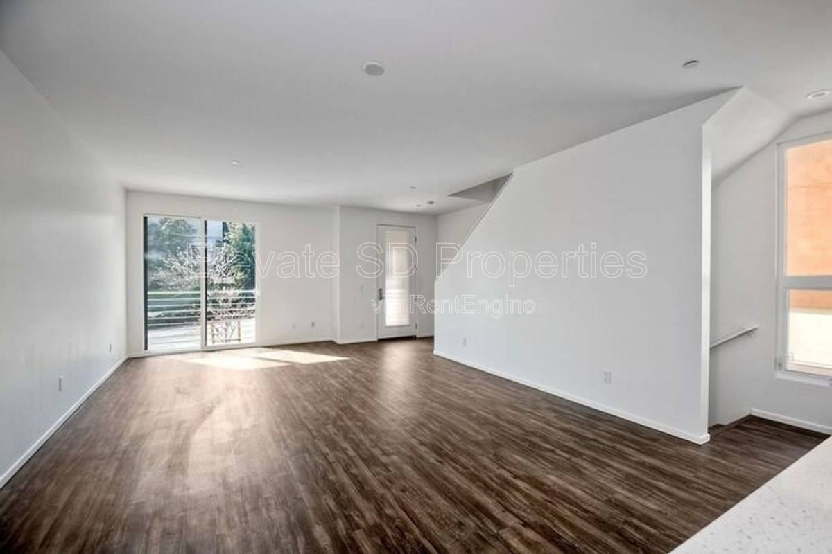 2884 C St - Photo 5 of 9