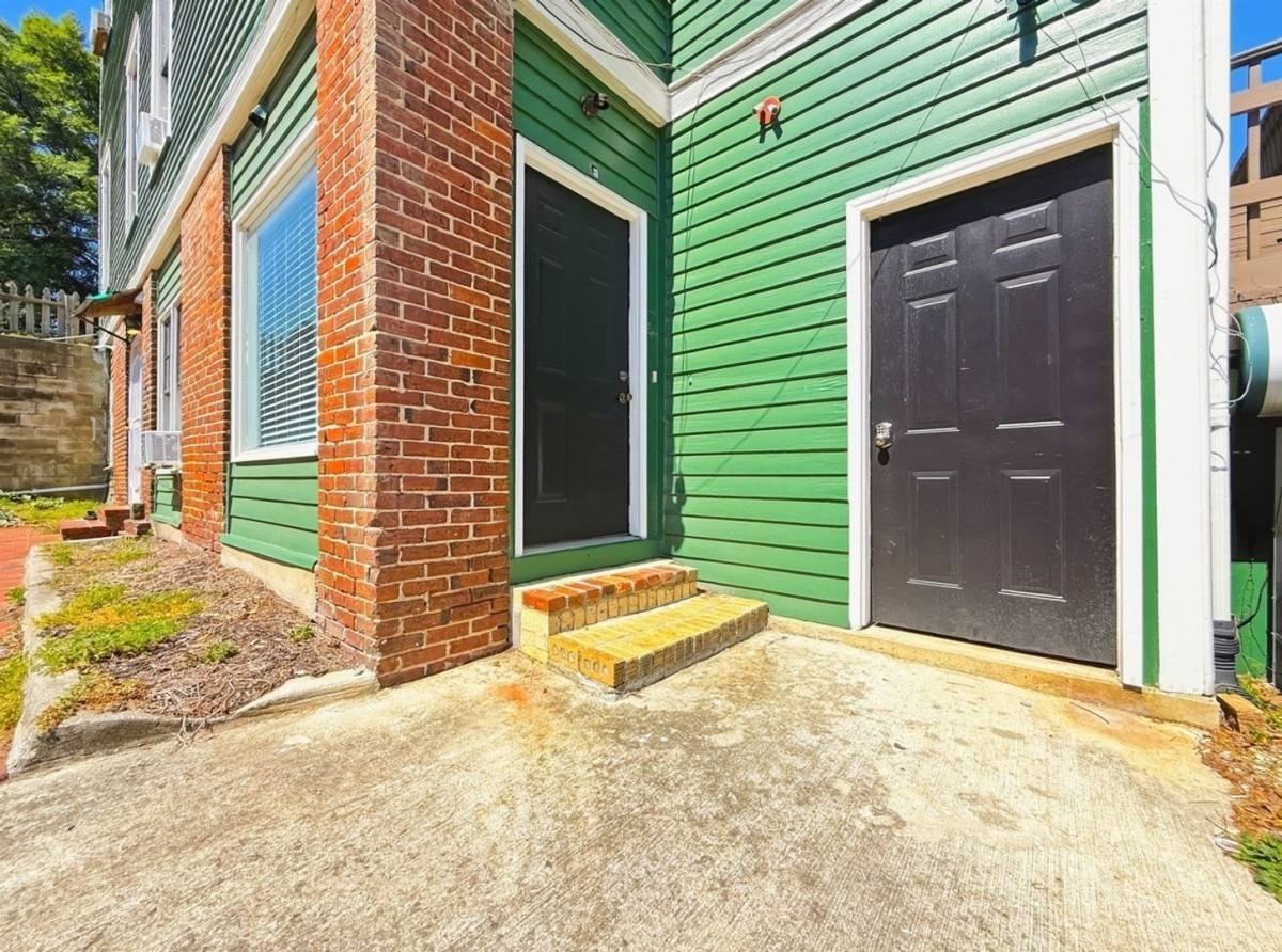 895 Mulberry St #F - Photo 5 of 6