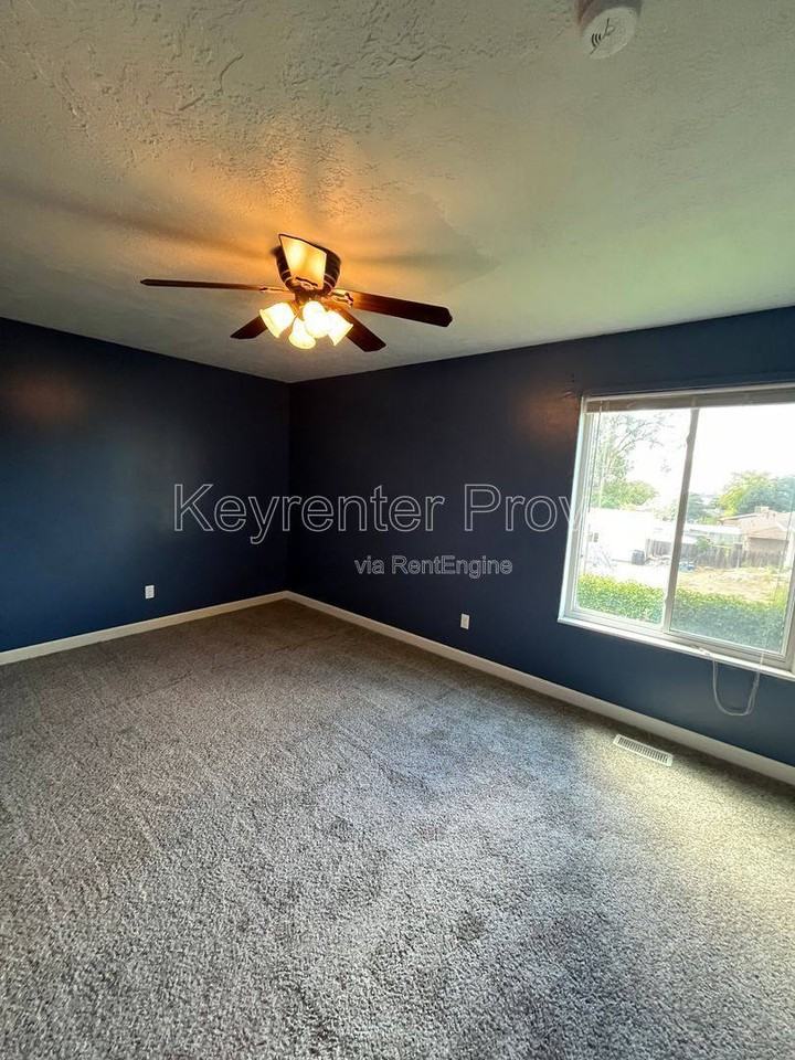 296 S 1065 W - Photo 6 of 10